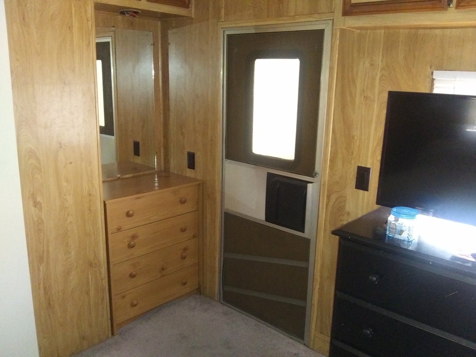 HOMES FOR SALE / RENT Happy Days RV Park